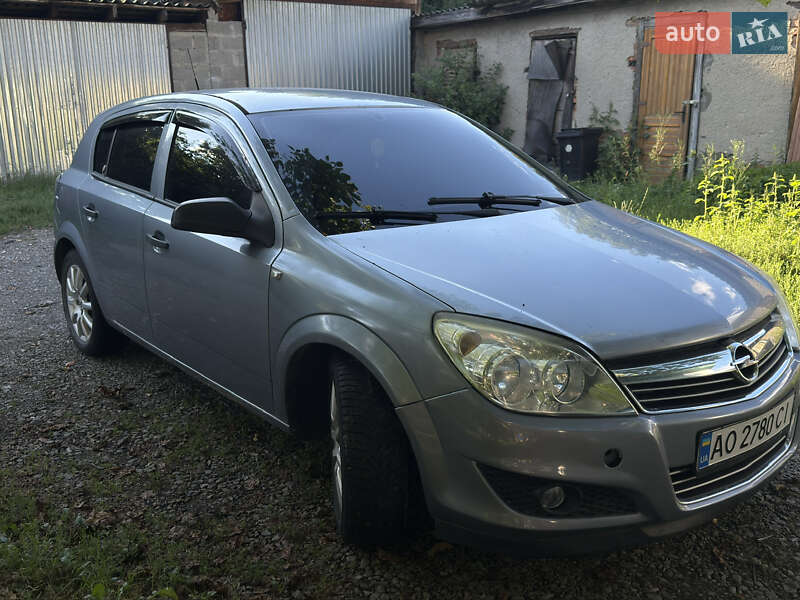 Opel Astra 2007