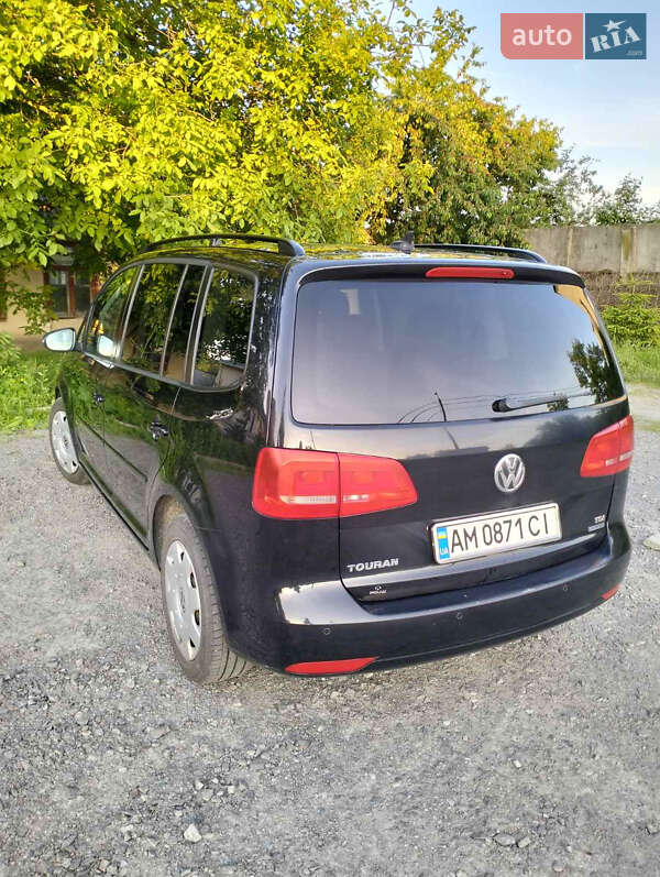 Volkswagen Touran 2014