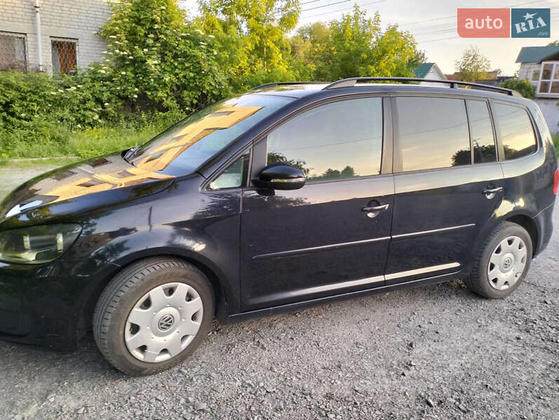 Volkswagen Touran 2014