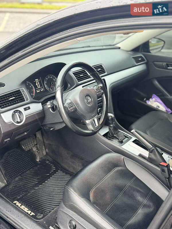 Volkswagen Passat 2011