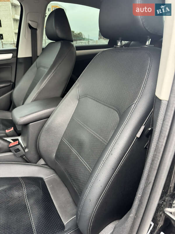 Volkswagen Passat 2011