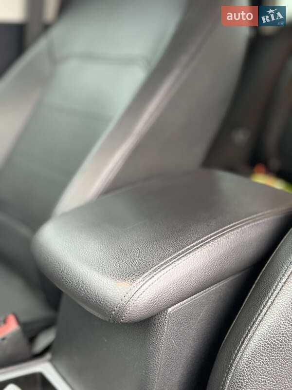 Volkswagen Passat 2011