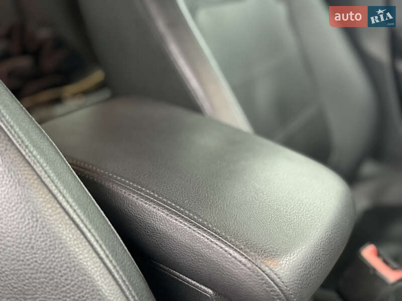 Volkswagen Passat 2011