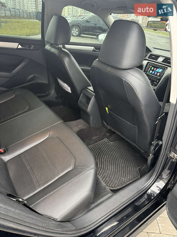 Volkswagen Passat 2011