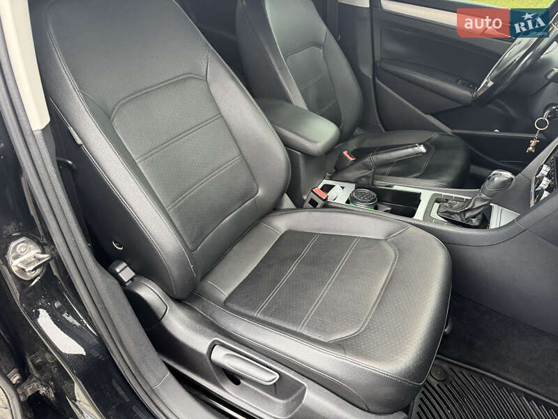 Volkswagen Passat 2011