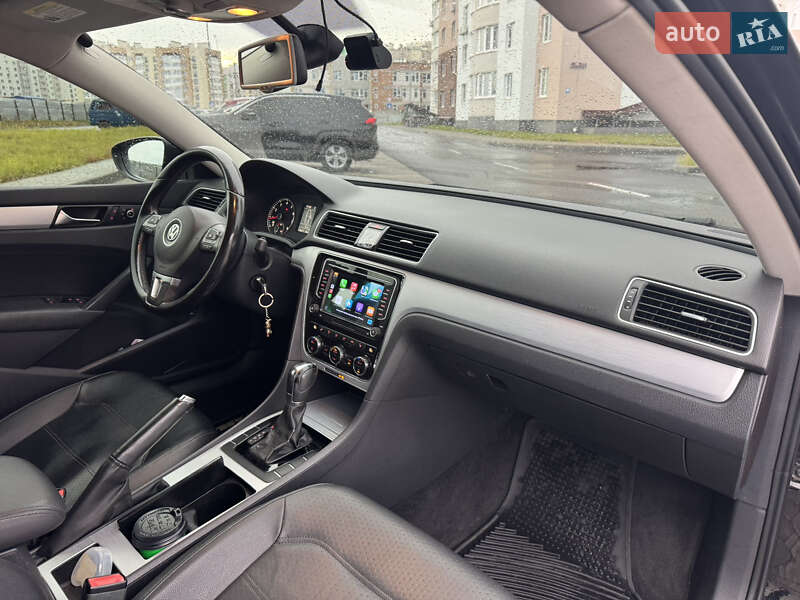 Volkswagen Passat 2011