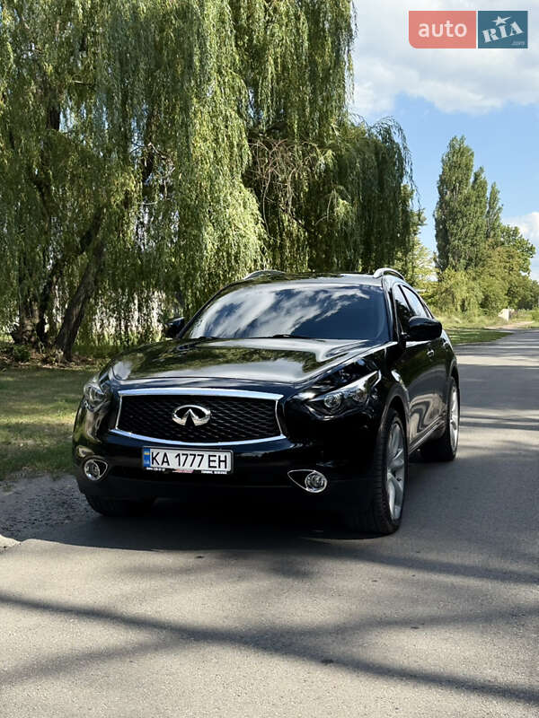 Infiniti-5