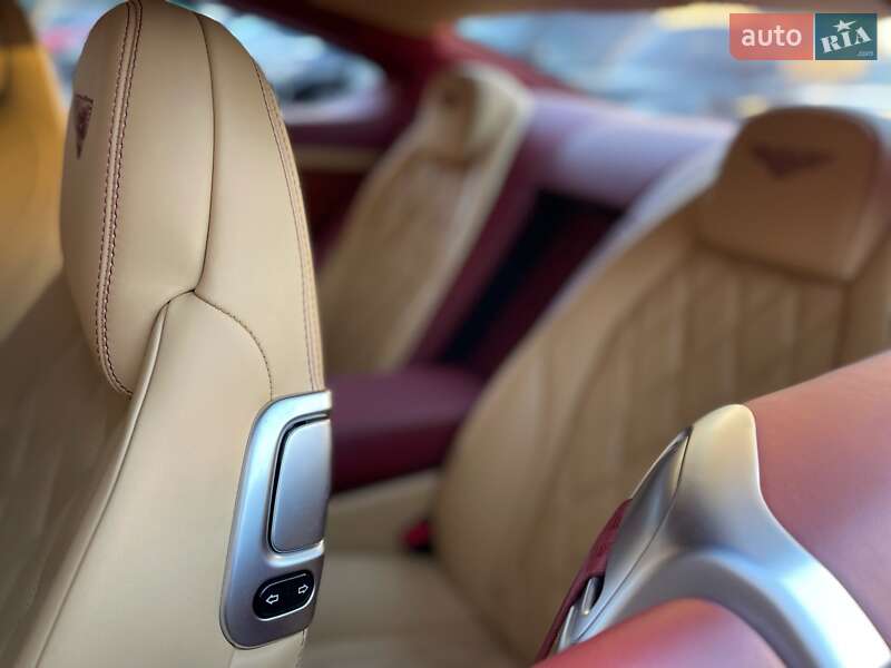 Bentley Continental GT 2012