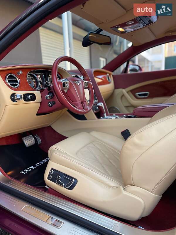 Bentley Continental GT 2012