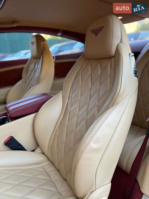 Bentley Continental GT 2012