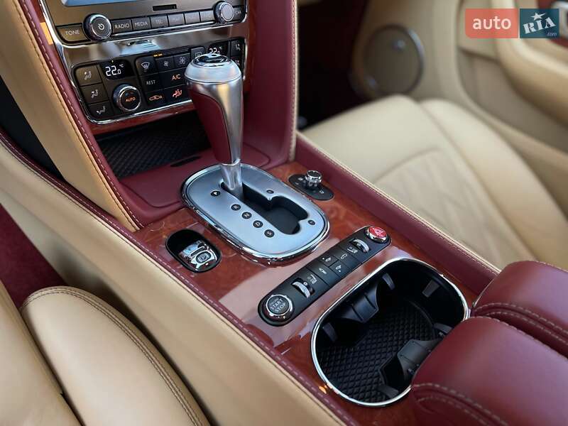 Bentley Continental GT 2012