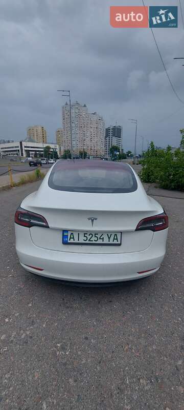 Tesla-4