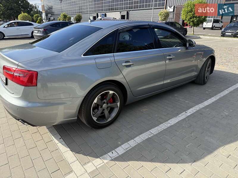 Audi-21