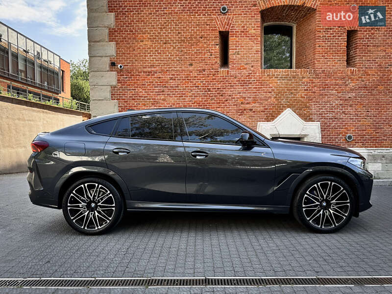 BMW-16