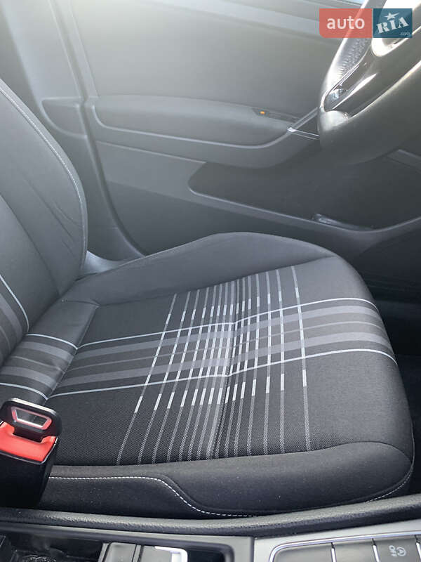 Volkswagen Golf 2015