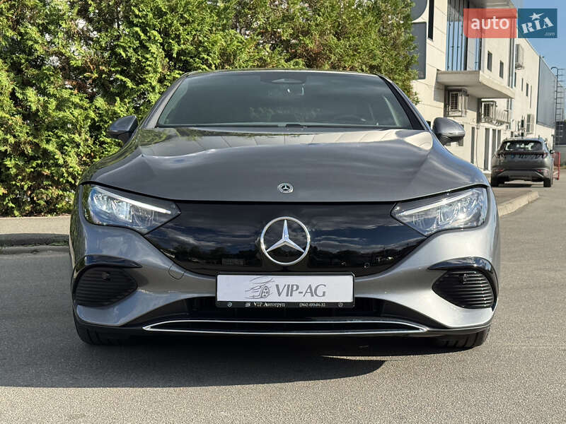 Mercedes-Benz EQE 2024