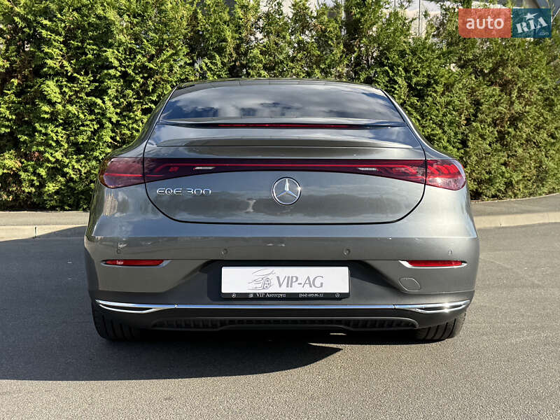 Mercedes-Benz EQE 2024