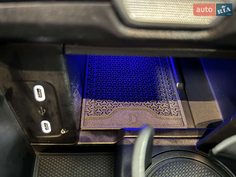 Mercedes-Benz EQE 2024