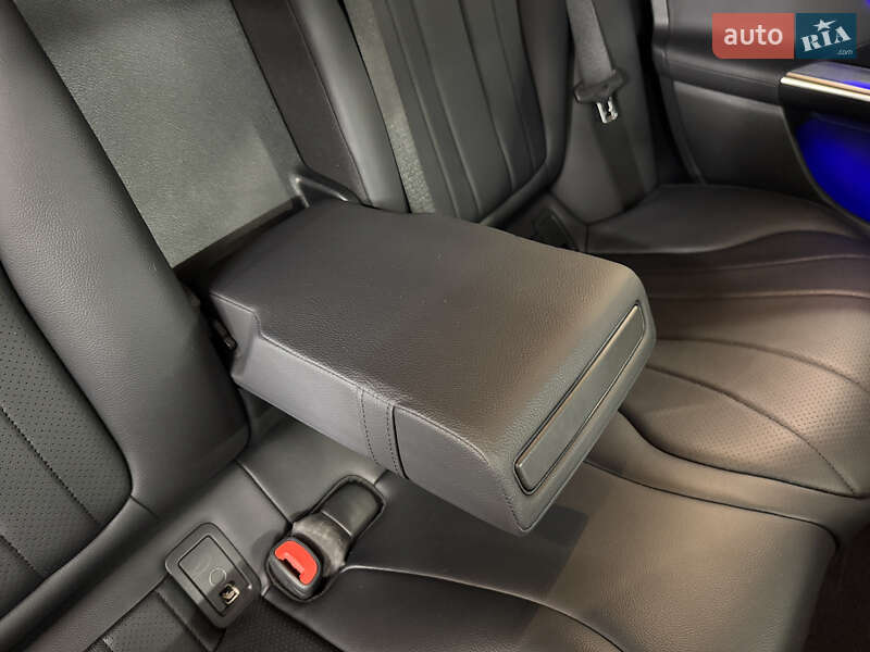 Mercedes-Benz EQE 2024