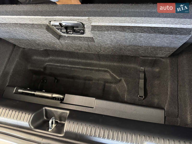 Mercedes-Benz EQE 2024