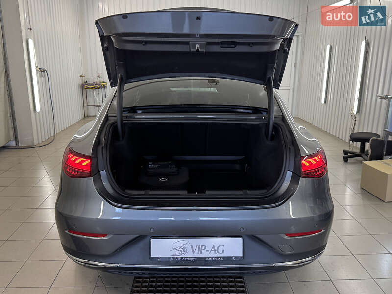 Mercedes-Benz EQE 2024