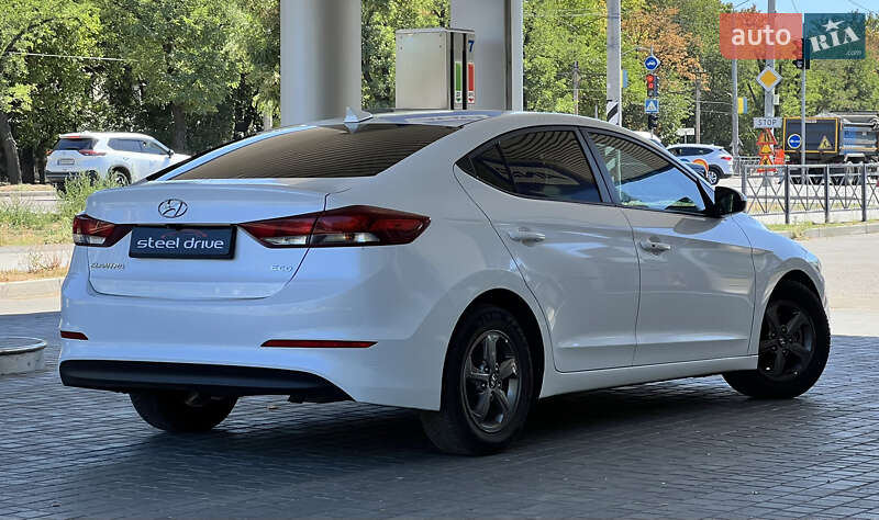 Hyundai-9