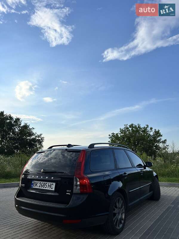 Volvo V50 2009