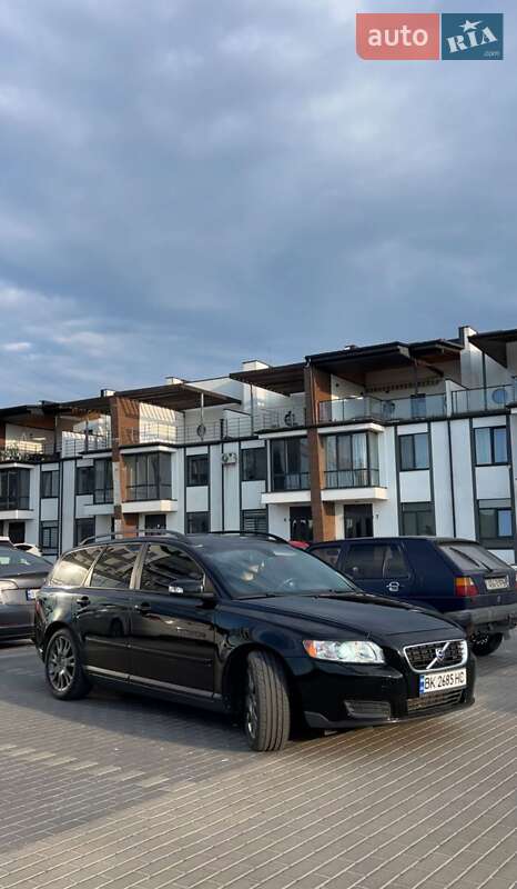 Volvo V50 2009
