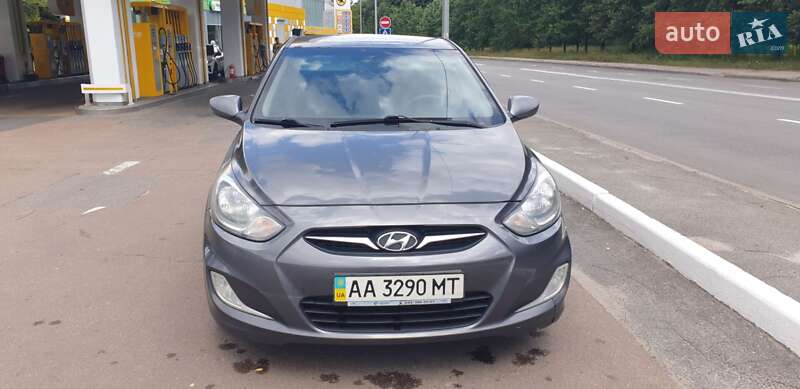Hyundai-1