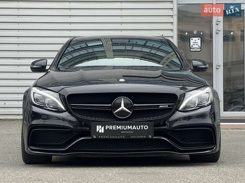 Mercedes-Benz-22