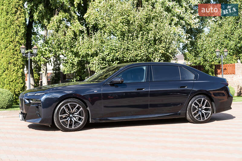 BMW 7 Series 2024