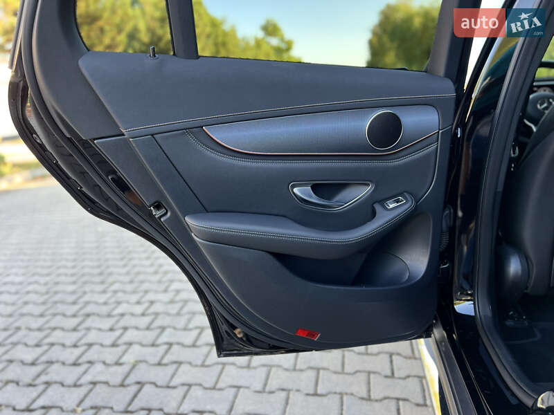 Mercedes-Benz EQC 2020