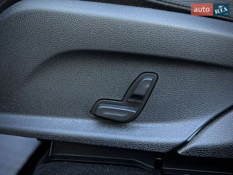 Mercedes-Benz EQC 2020