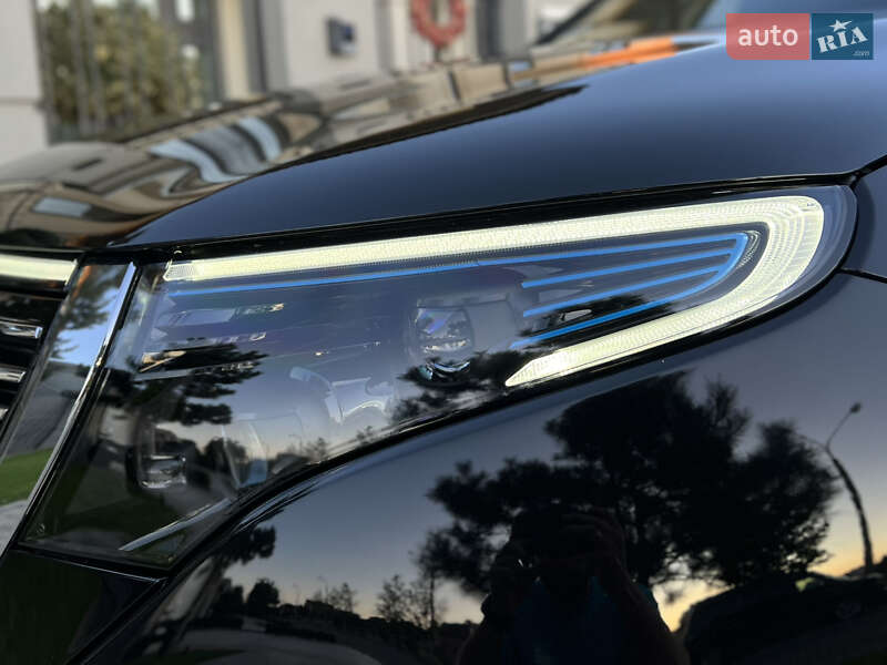 Mercedes-Benz EQC 2020