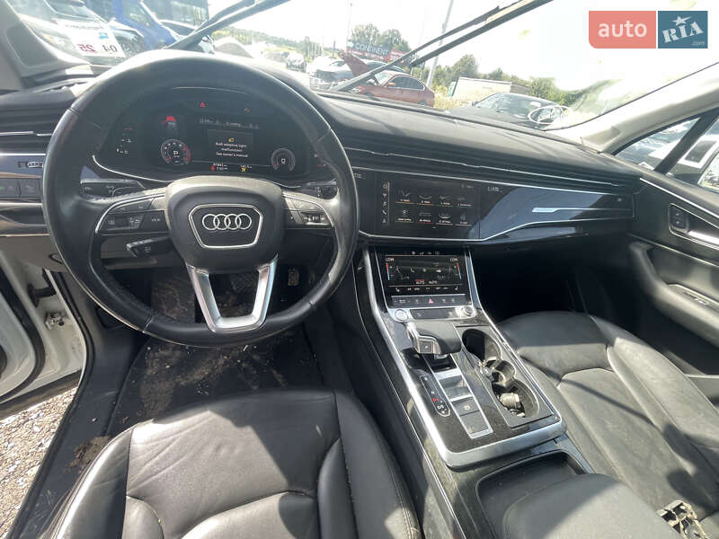 Audi-7
