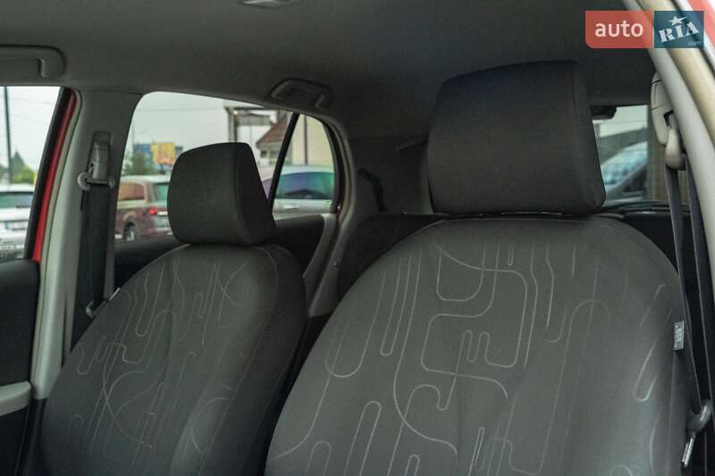 Toyota Yaris 2011