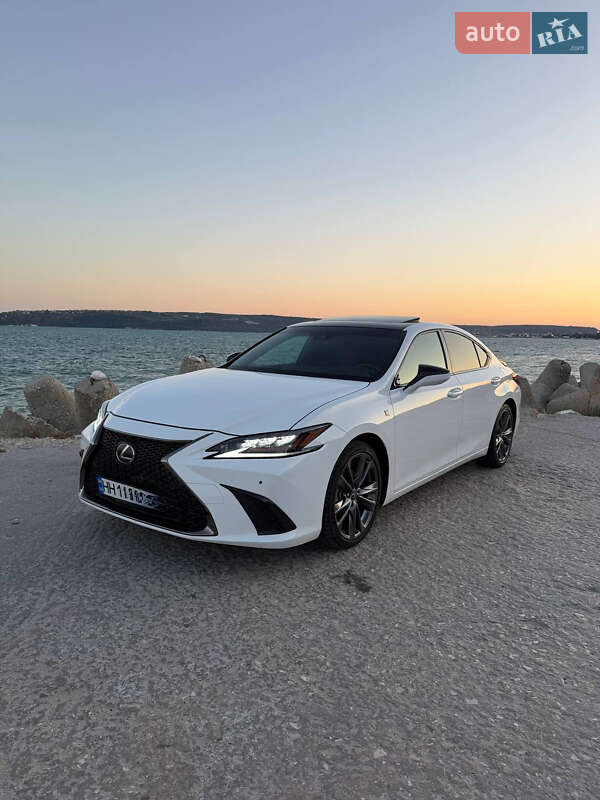 Lexus-13