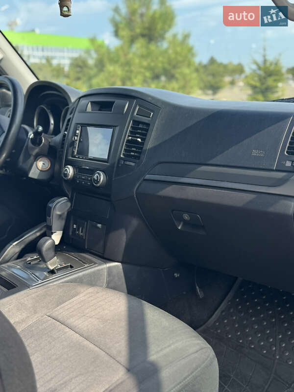 Mitsubishi Pajero 2007