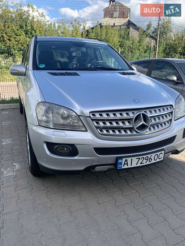 Mercedes-Benz M-Class 2007