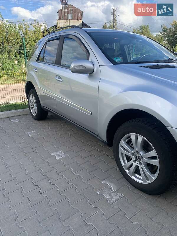 Mercedes-Benz M-Class 2007