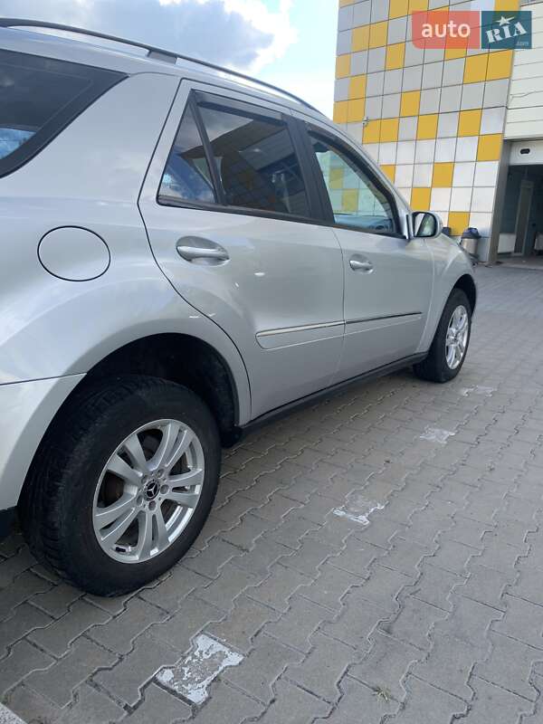 Mercedes-Benz M-Class 2007