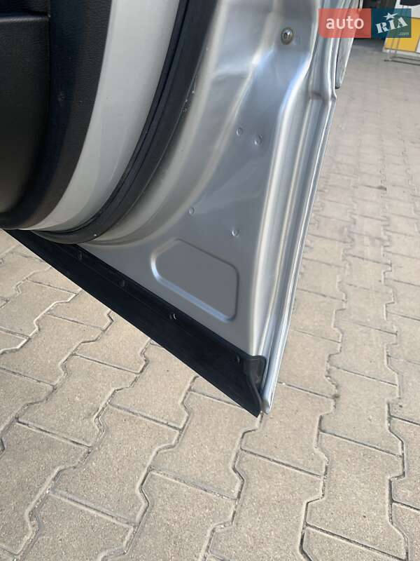 Mercedes-Benz M-Class 2007