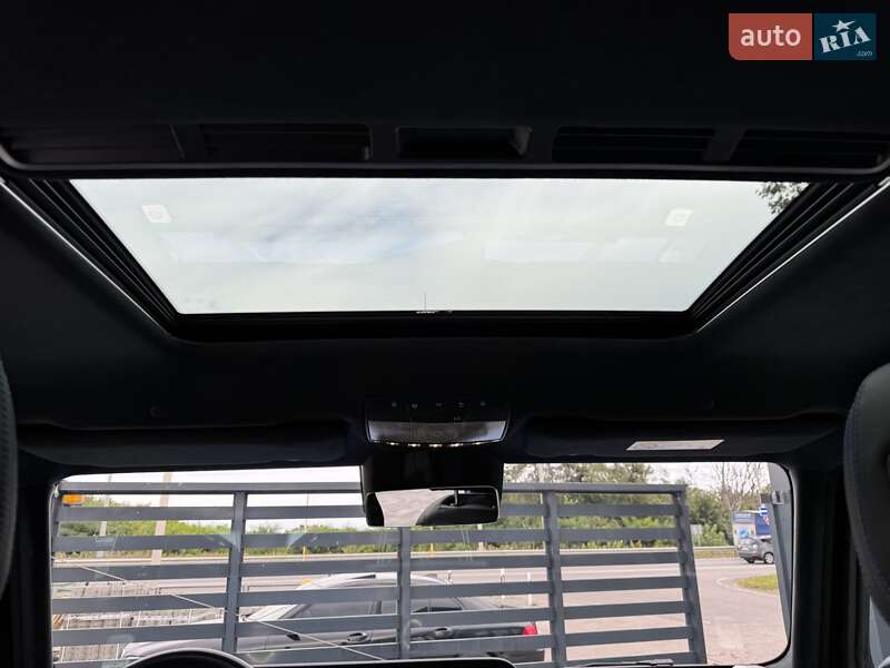 Mercedes-Benz G-Class 2024