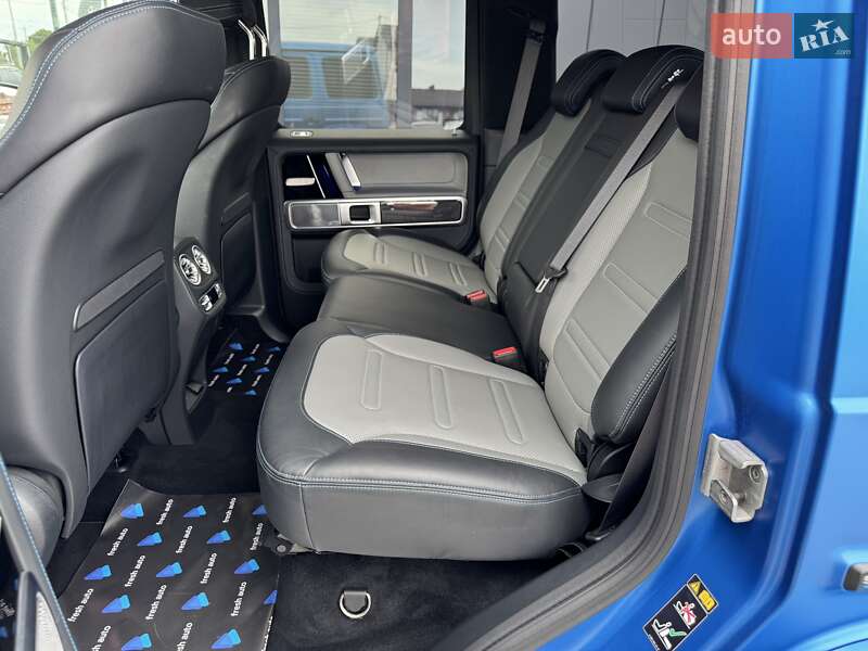 Mercedes-Benz G-Class 2024