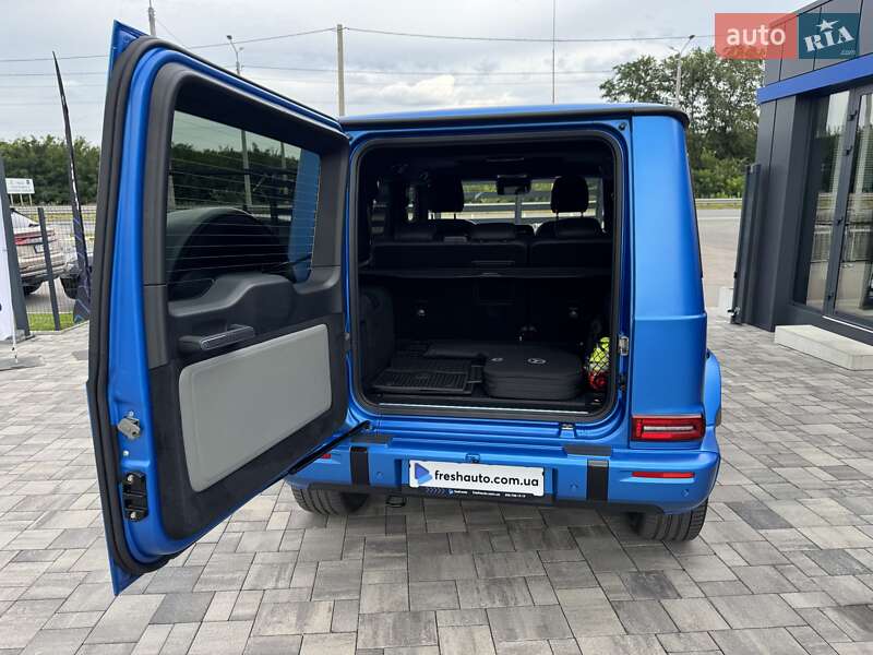 Mercedes-Benz G-Class 2024