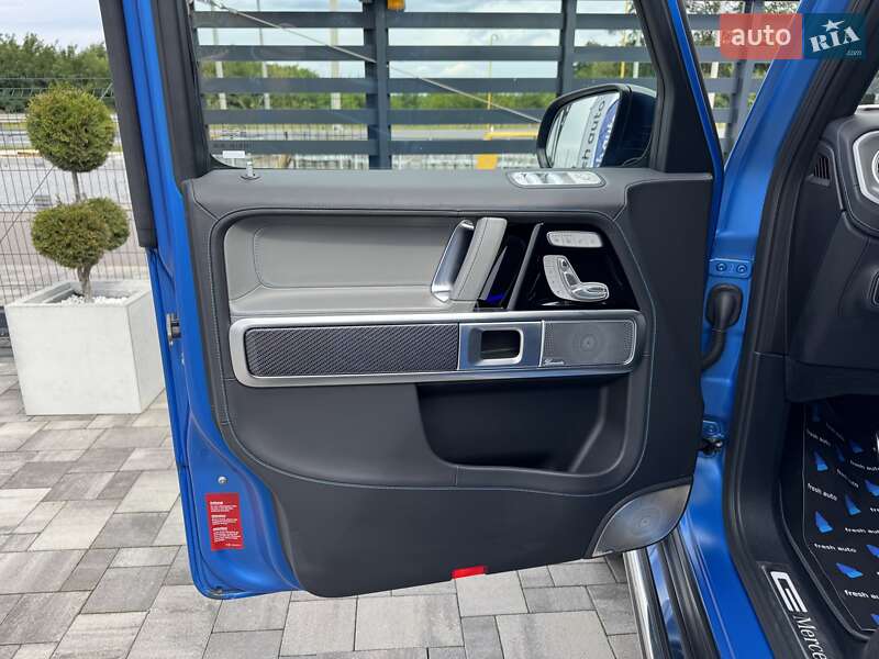 Mercedes-Benz G-Class 2024