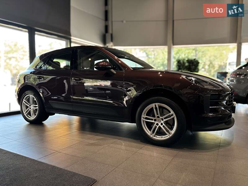 Porsche Macan 2021