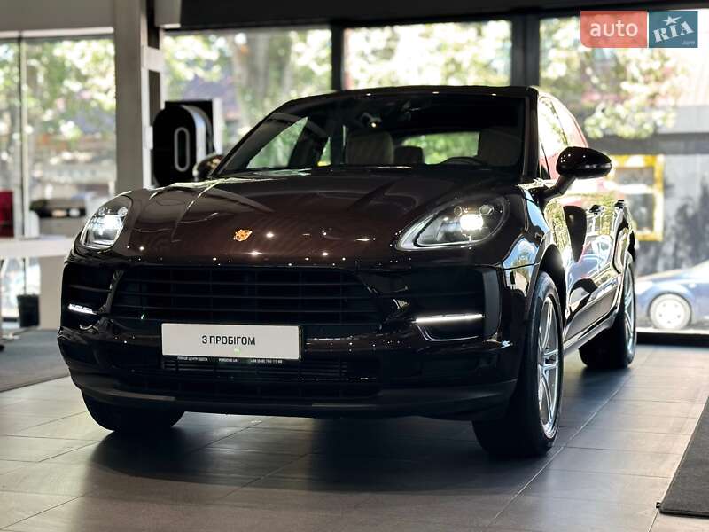 Porsche Macan 2021