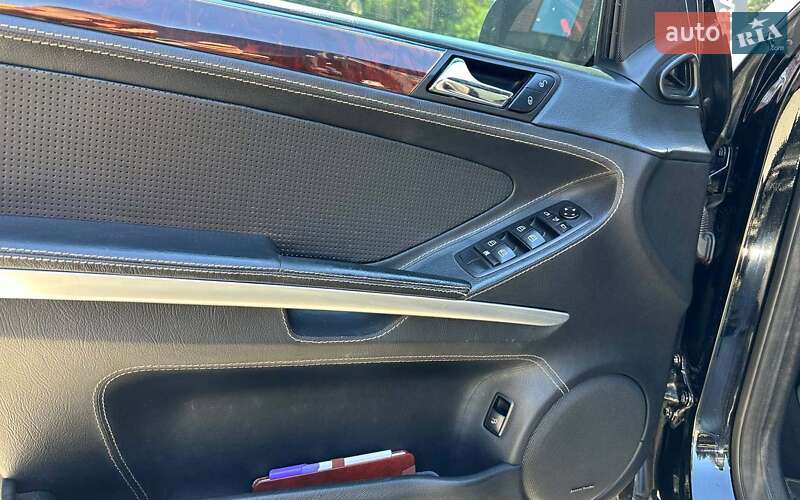 Mercedes-Benz M-Class 2008