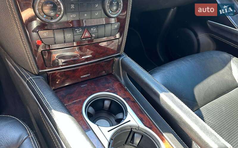 Mercedes-Benz M-Class 2008